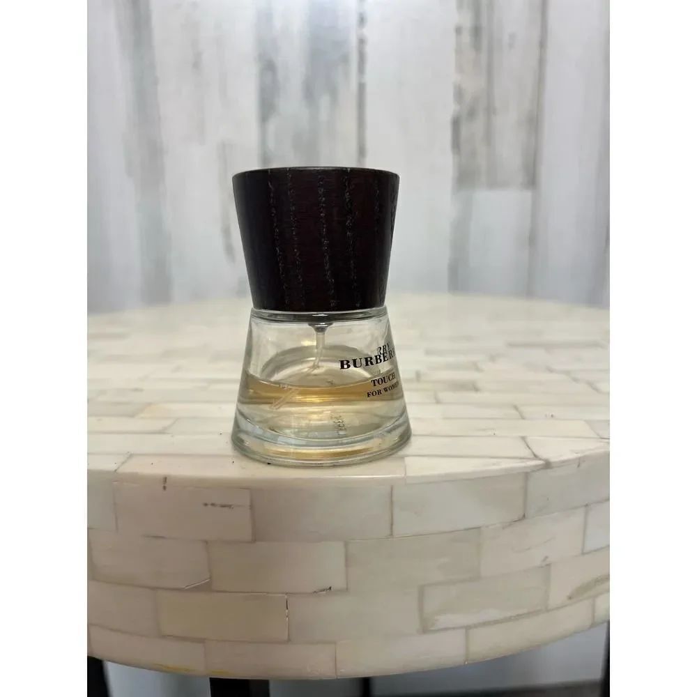 Burberry woman’s perfume